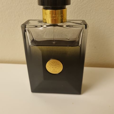 Versace pour homme oud noir 100ml