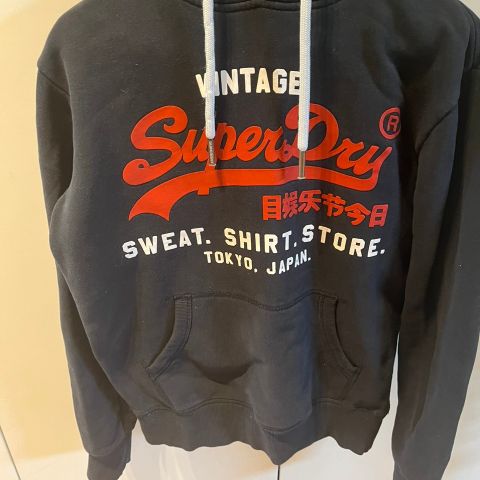 Hettegenser fra Vintage SuperDry