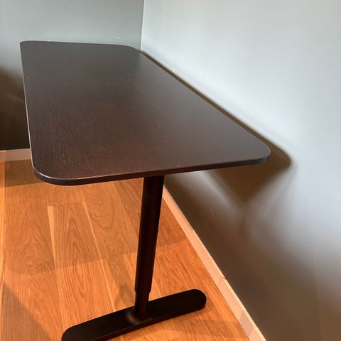 Ikea bekant skrivebord