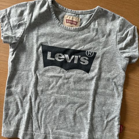 Levis t-skjorte