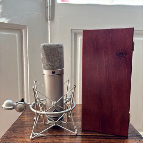 Neumann U87 Ai