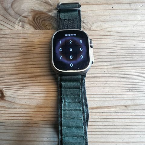 Apple Watch Ultra model A2684