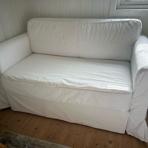 Hvit sovesofa fra Ikea