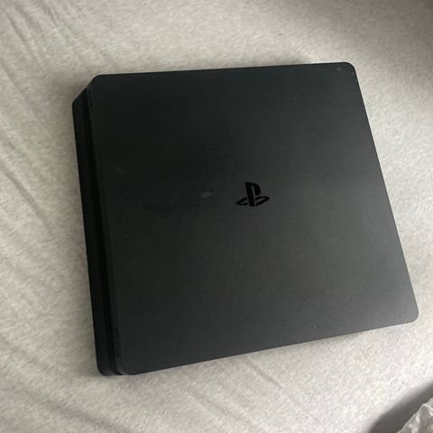 Ps4 med 2 kontroller