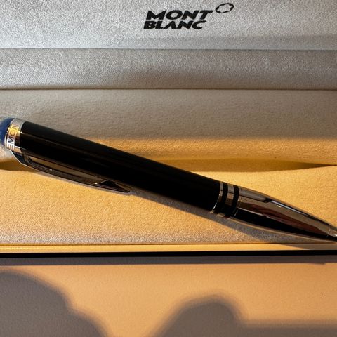 Mont Blanc Starwalker Doué Ballpoint Pen