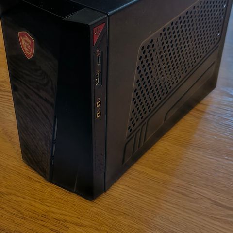 Kompakt MSI gaming pc med 1660 Ti til salgs