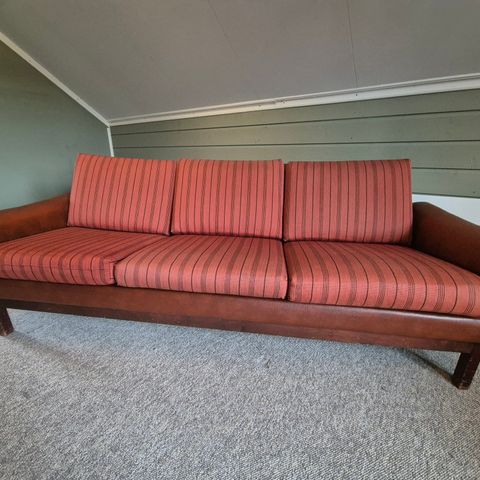 Retro sofa