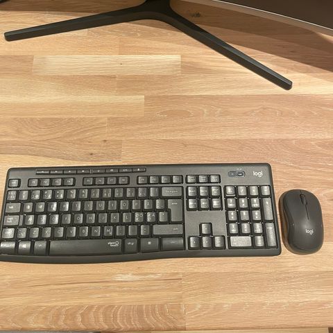 Tastatur og datamus trådløst