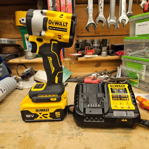 Dewalt muttertrekker