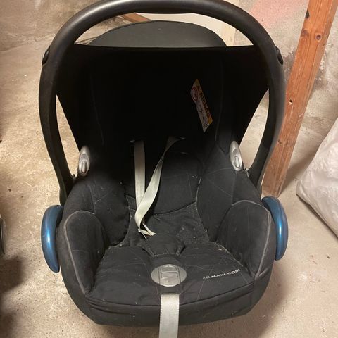 Maxi Cosi bilstol til baby