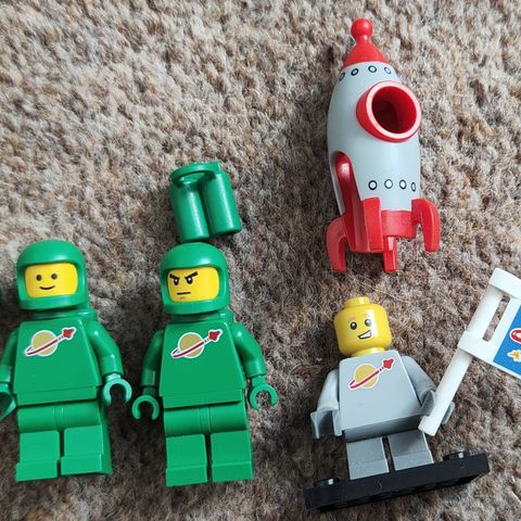 Lego 21109 eco suit - classic grønn space figurer