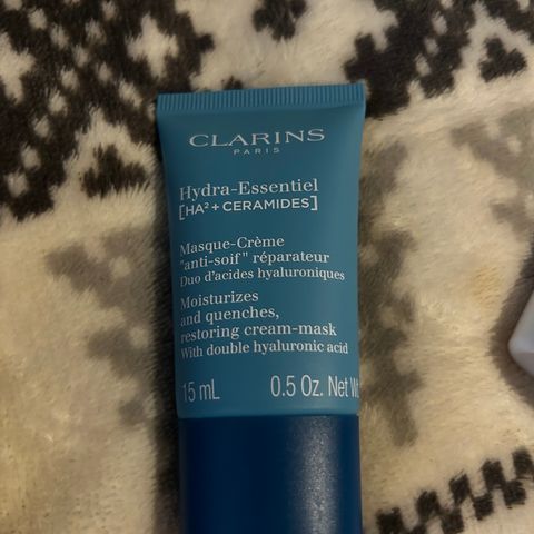 clarins hydra-essentiel cream mask