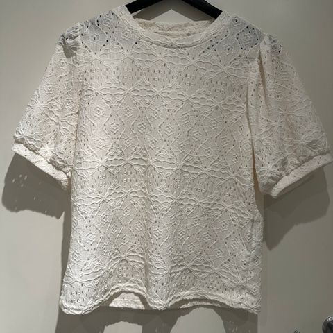 Object- hvit bluse/topp