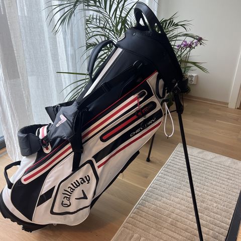 Callaway Chev Dry Bærebag Hvit/Sort/Rød