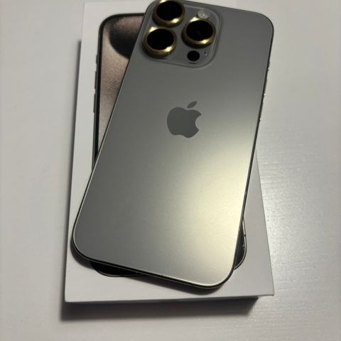 iPhone 15 Pro - 128gb - Natural titanium