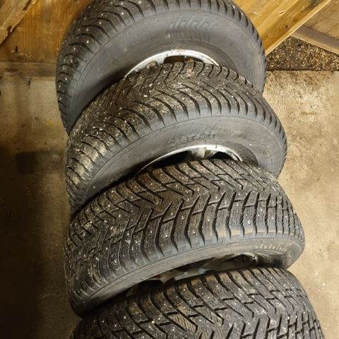 Piggdekk Nokian Hakkapeliita 8 SUV 265/70 R16