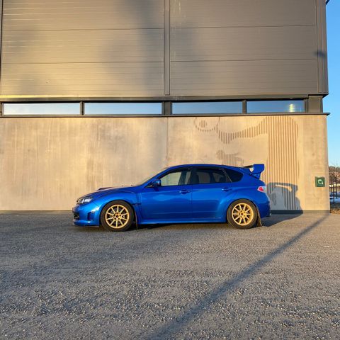 WRX STI originale felger+vinterhjul 5x114.3 Pirelli.