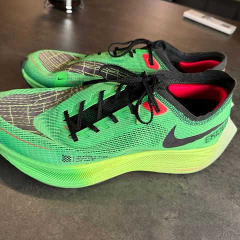 Nike ZoomX Vaporfly Next% 2 - str 45