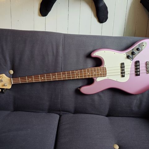 Squier jazz bass