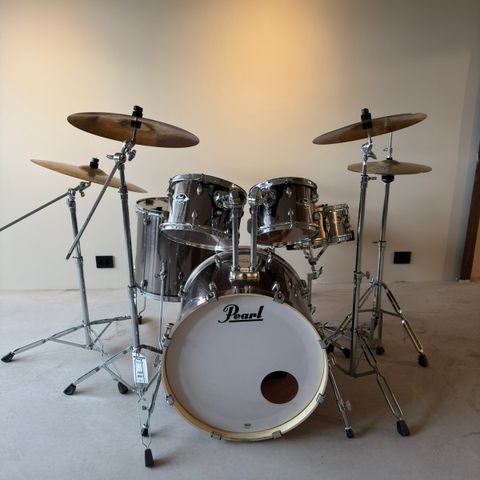 Trommesett Pearl Export m/cymbaler