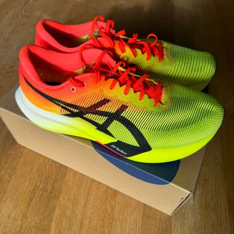 Asics Metaspeed Edge Paris str 44