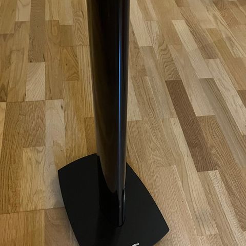 Dynaudio Stand 3