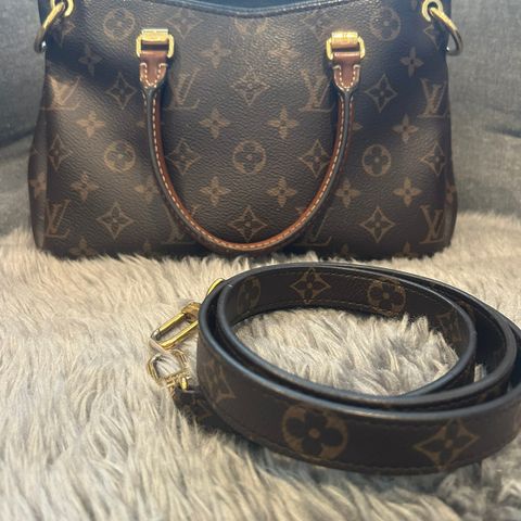 Louis Vuitton Pallas BB