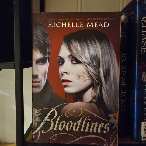 Bloodlines (Ricelle Mead)