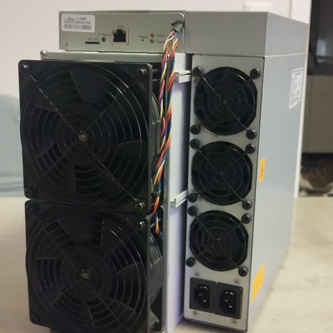 Antminer L7 9050Mh (Bitmain). Asic