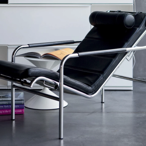 920 Genni Lounge Chair