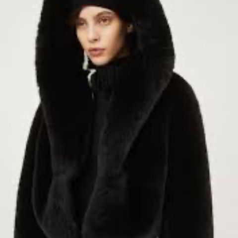 Magda Butrym faux fur pels str 36