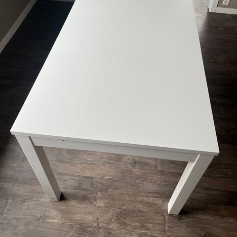 Spisebord Ikea+4 stoler