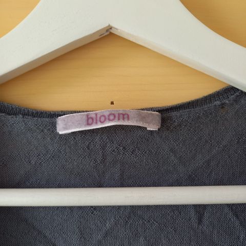 Bloom ull kjole