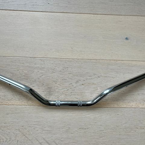 Motorsykkelstyre Chrome 22mm, bredde ca 68cm