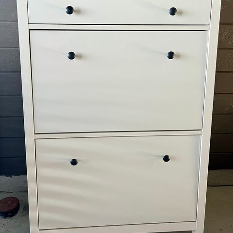 Hemnes skoskap