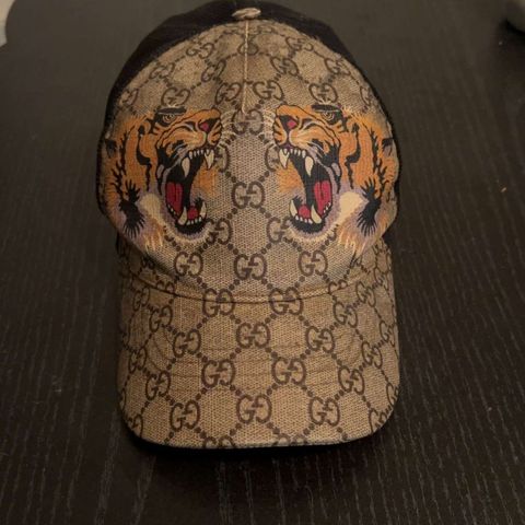 Gucci caps tiger print (sjelden)