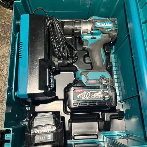 Makita DF001GM201 Borskrutrekker 40V