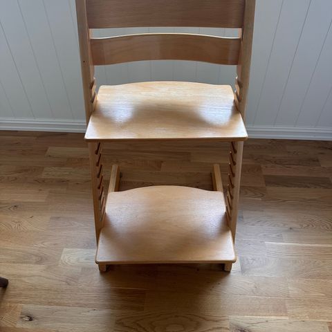 Reservert - Stokke tripp trapp