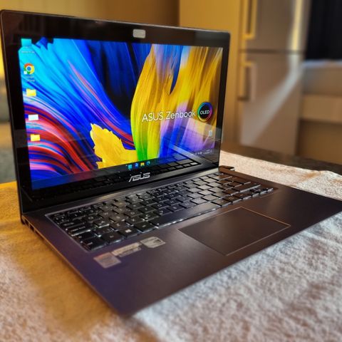 ASUS Zenbook UX302LA