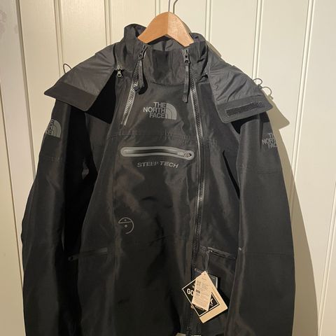 THE NORTH FACE RMST Tech GORE-TEX