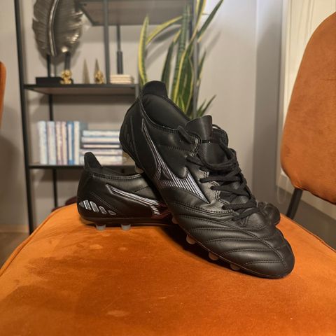 Mizuno Morelia Neo III Pro AG Fotballsko Sort/Grå