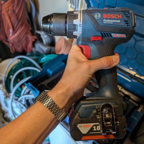 Bosch Drill GSR 18V-EC inkl 2x5ah + lader