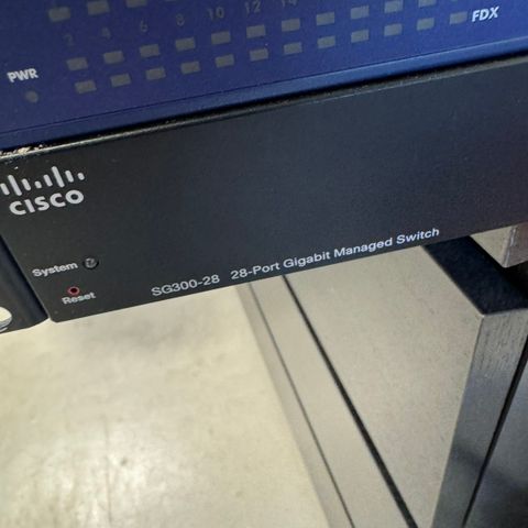 Cisco SG300-28 28 porters gigabit managed