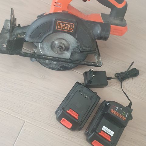 Black&Decker sirkelsag + 2x batteri selges