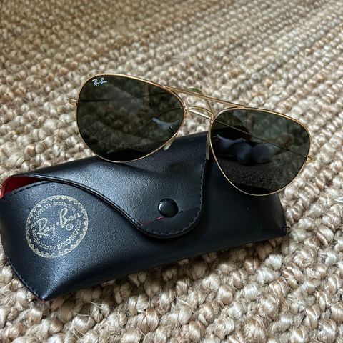 Ray-Ban aviator solbriller