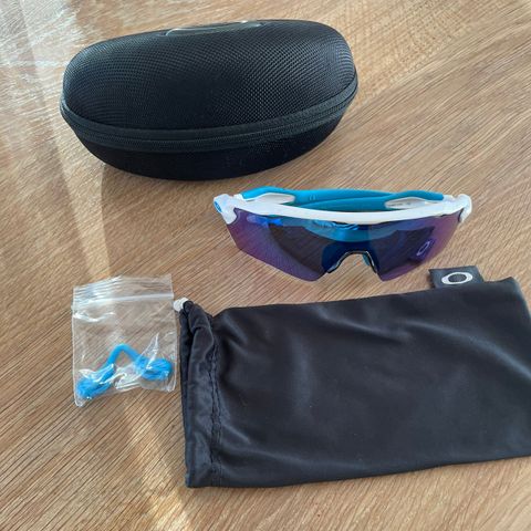 Oakley radar EV XS