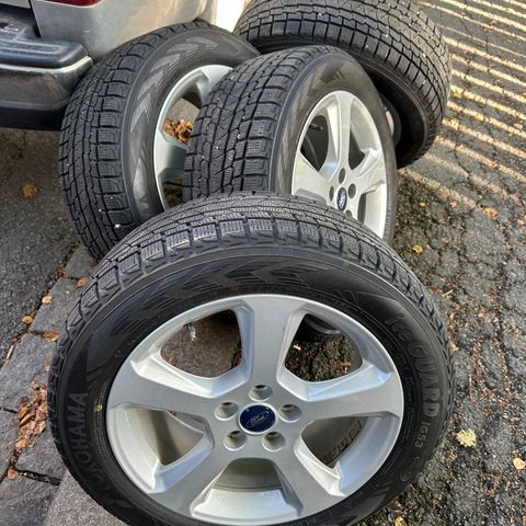 17" original Ford gode felger med nesten nye vinterdekk