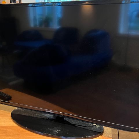 Samsung 40 tommers TV i god stand (lite brukt)