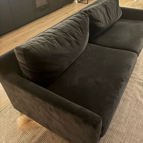 2 stk treseters sofa (bør trekkes om)