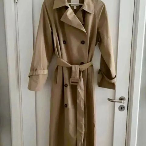 Lang Trenchcoat